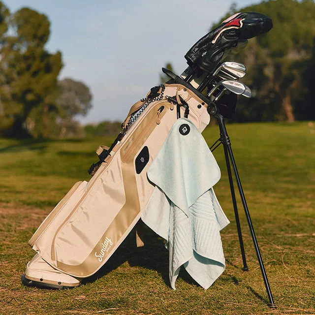 Trending Golf Bags
